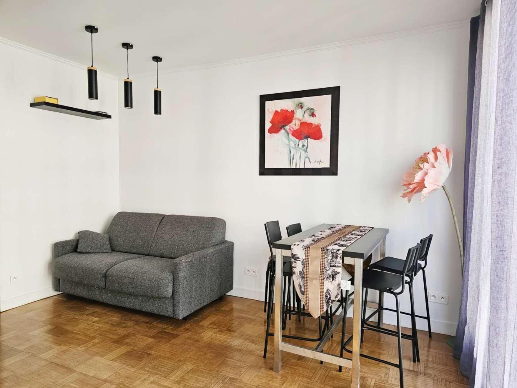 Lumieuse Charme A 15 Appartement