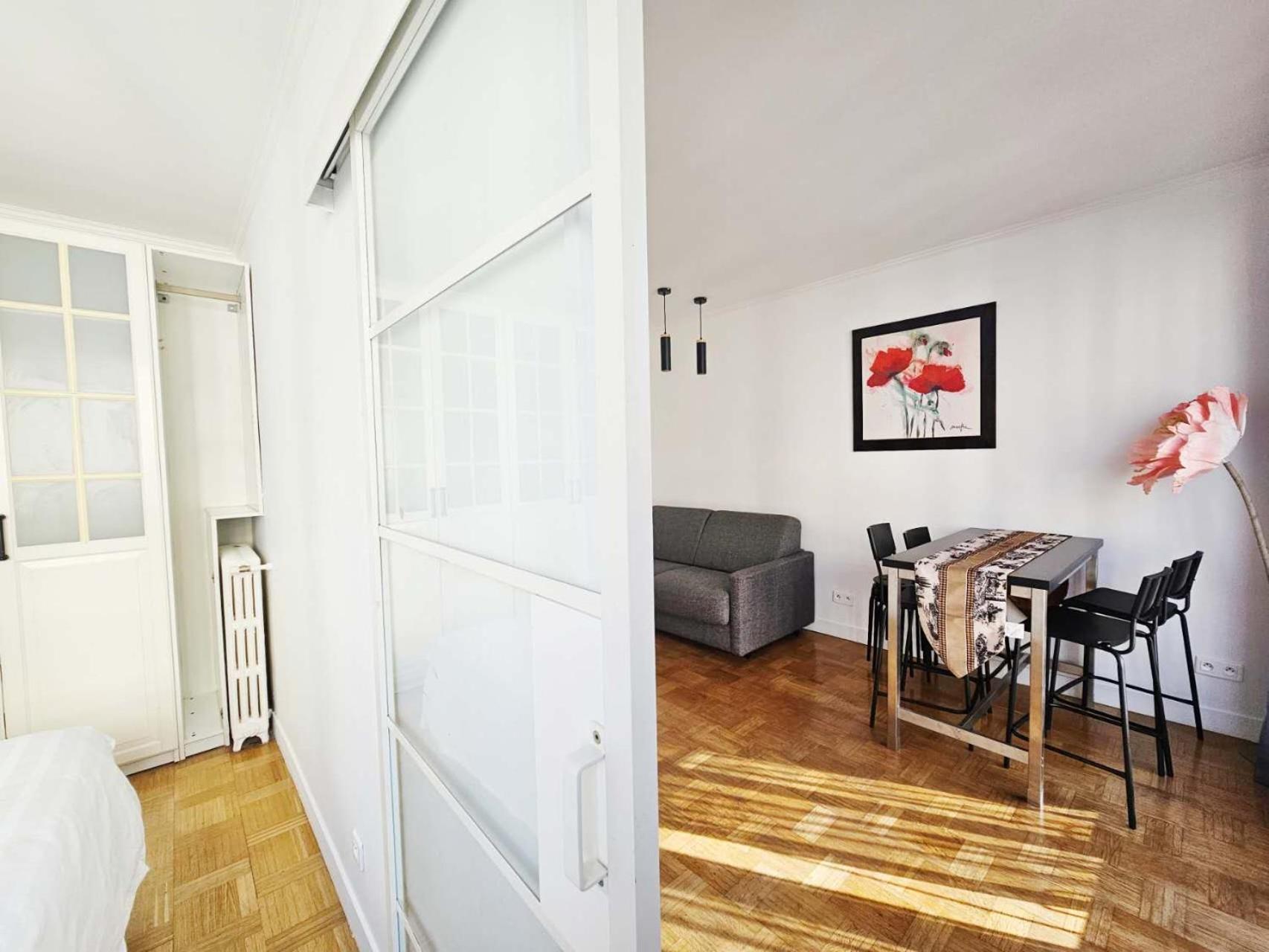 Appartement Lumieuse Charme A 15 *